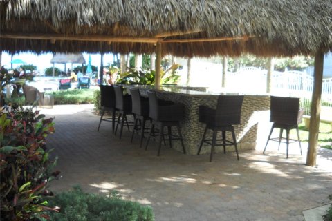 Condo in Hollywood, Florida, 2 bedrooms № 1984864 - photo 19