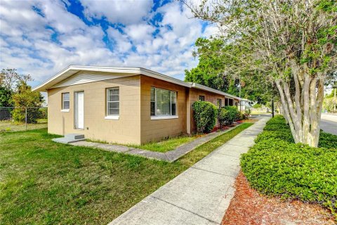 Casa en alquiler en Winter Haven, Florida, 4 dormitorios, 157.1 m2 № 1908473 - foto 3