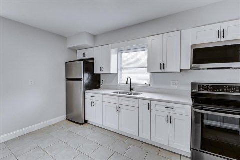 Casa en alquiler en Winter Haven, Florida, 4 dormitorios, 157.1 m2 № 1908473 - foto 5