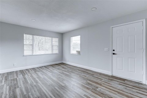 Casa en alquiler en Winter Haven, Florida, 4 dormitorios, 157.1 m2 № 1908473 - foto 19
