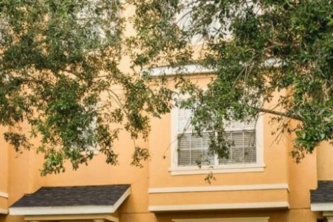 Touwnhouse à vendre à Casselberry, Floride: 4 chambres, 205.31 m2 № 1902137 - photo 2