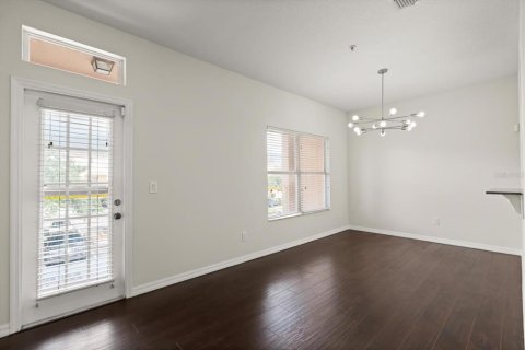 Touwnhouse à vendre à Casselberry, Floride: 4 chambres, 205.31 m2 № 1902137 - photo 12