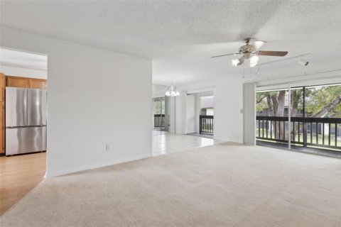 Copropriété à vendre à Winter Springs, Floride: 3 chambres, 132.39 m2 № 1571645 - photo 7