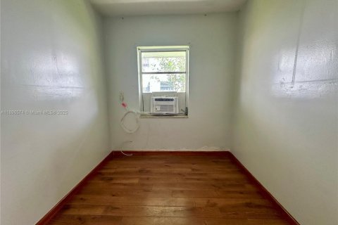 Apartment in North Miami Beach, Florida 3 bedrooms, 177.81 sq.m. № 1948176 - photo 13