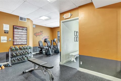 Copropriété à vendre à Hollywood, Floride: 2 chambres № 2045339 - photo 18