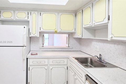 Copropriété à vendre à Hollywood, Floride: 2 chambres № 2045339 - photo 7