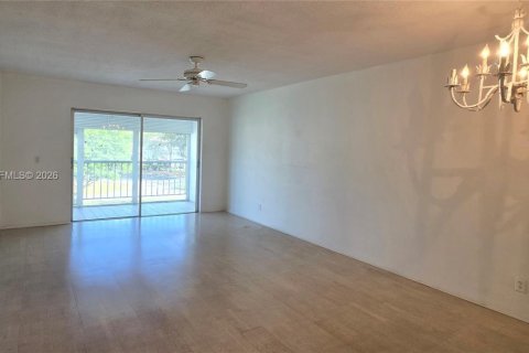 Copropriété à vendre à Hollywood, Floride: 2 chambres № 2045339 - photo 3