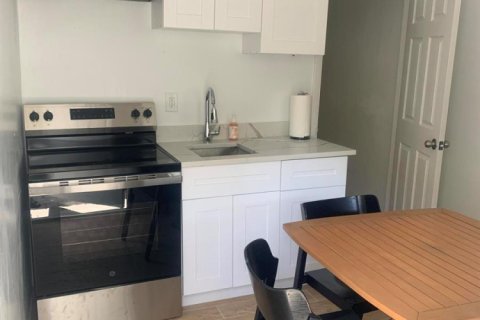 Immobilier commercial à louer à Boca Raton, Floride: 1 chambre, 26.94 m2 № 2403754 - photo 2
