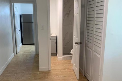 Immobilier commercial à louer à Boca Raton, Floride: 1 chambre, 26.94 m2 № 2403754 - photo 6