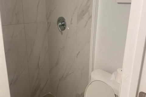 Immobilier commercial à louer à Boca Raton, Floride: 1 chambre, 26.94 m2 № 2403754 - photo 8