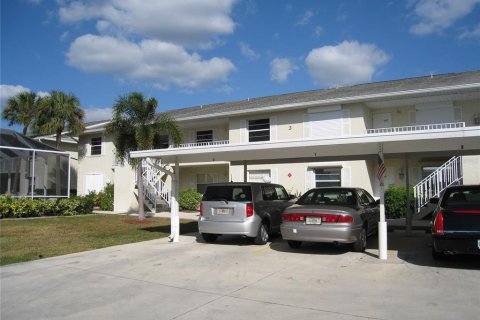 Condo à Punta Gorda, Floride, 2 chambres  № 2349289