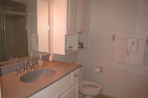 Condo in Punta Gorda, Florida, 2 bedrooms  № 2349289 - photo 9