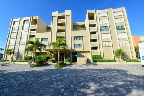 Condo in Longboat Key, Florida, 3 bedrooms  № 1666551 - photo 1