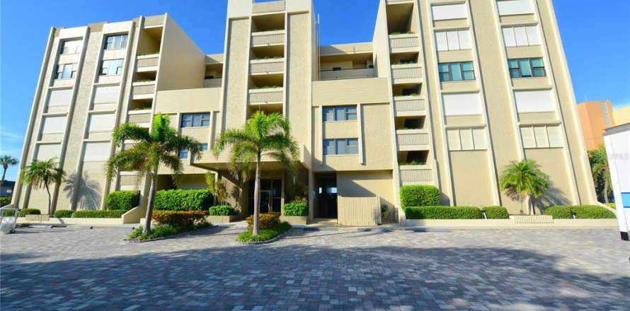 Condominio en Longboat Key, Florida, 3 dormitorios № 1666551