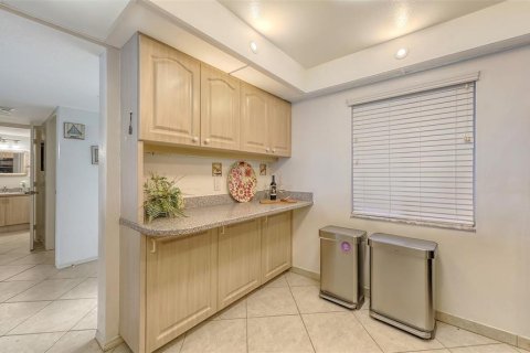 Condo in Longboat Key, Florida, 3 bedrooms  № 1666551 - photo 22