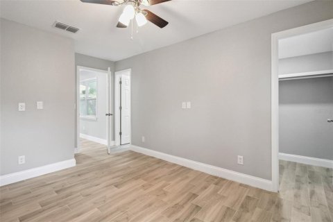 Casa en alquiler en Orlando, Florida, 5 dormitorios, 195.09 m2 № 1901638 - foto 18