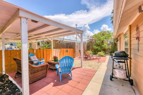 Commercial property in Englewood, Florida 4 bedrooms, 167.97 sq.m. № 2096610 - photo 30