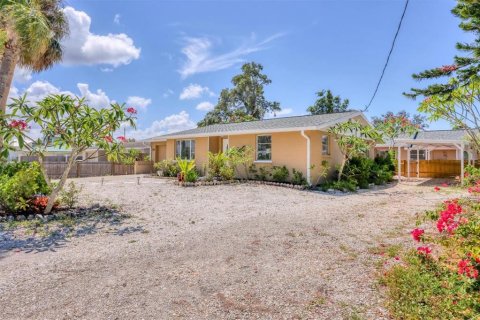 Commercial property in Englewood, Florida 4 bedrooms, 167.97 sq.m. № 2096610 - photo 5
