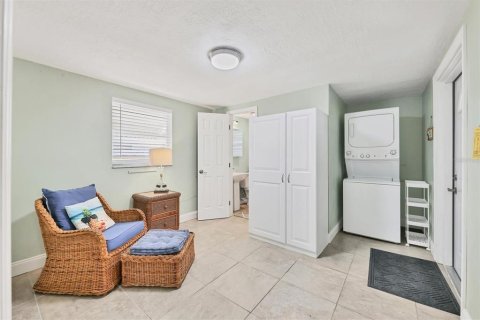 Commercial property in Englewood, Florida 4 bedrooms, 167.97 sq.m. № 2096610 - photo 22