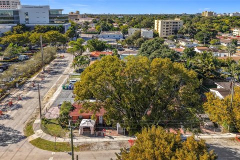 Immobilier commercial à vendre à Miami, Floride: 130.99 m2 № 1996304 - photo 12