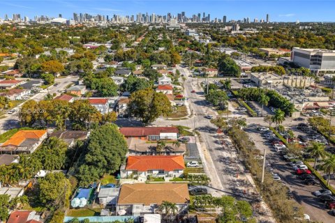 Immobilier commercial à vendre à Miami, Floride: 130.99 m2 № 1996304 - photo 14