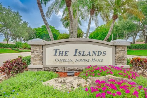 House in Weston, Florida 4 bedrooms, 188.78 sq.m. № 1807185 - photo 7