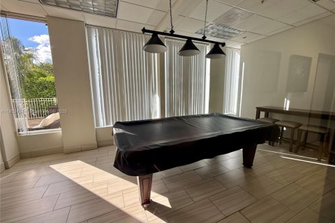 Condo in Sunny Isles Beach, Florida, 1 bedroom  № 1953866 - photo 28