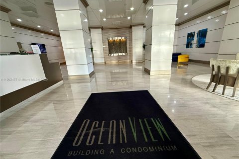 Condo in Sunny Isles Beach, Florida, 1 bedroom  № 1953866 - photo 27