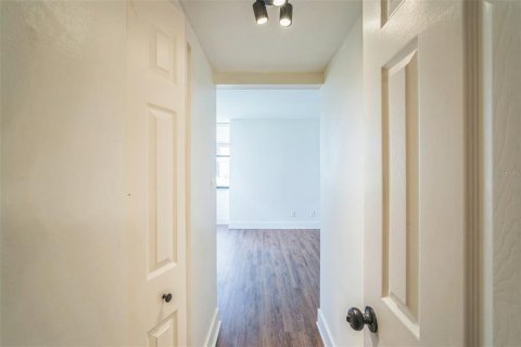 Condo in Clearwater, Florida, 2 bedrooms  № 1796911 - photo 22