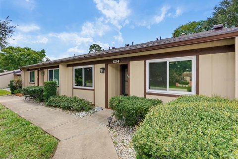 Condo in Port Richey, Florida, 2 bedrooms  № 2379001 - photo 2