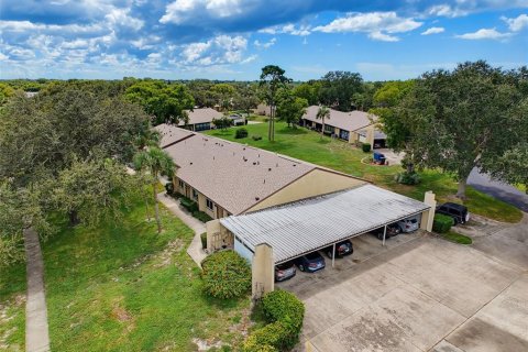 Condo in Port Richey, Florida, 2 bedrooms  № 2379001 - photo 9