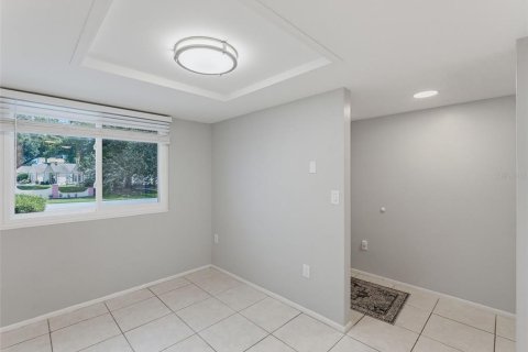 Condo in Port Richey, Florida, 2 bedrooms  № 2379001 - photo 16