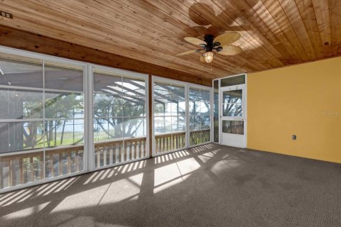 House in Auburndale, Florida 3 bedrooms, 224.36 sq.m. № 1527332 - photo 28