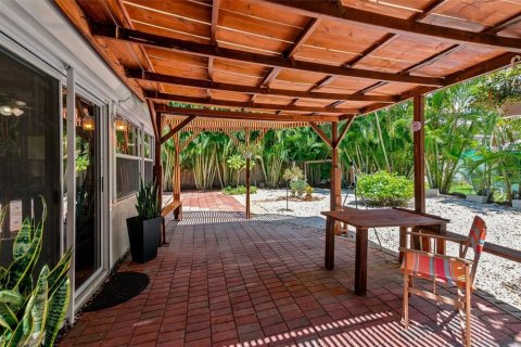 Villa ou maison à vendre à Punta Gorda, Floride: 2 chambres, 112.6 m2 № 2352318 - photo 4