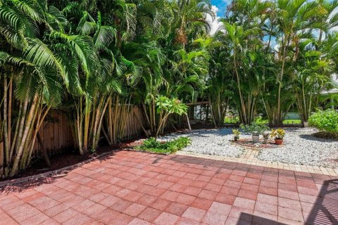 Villa ou maison à vendre à Punta Gorda, Floride: 2 chambres, 112.6 m2 № 2352318 - photo 28