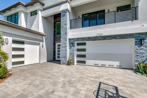 Купить виллу или дом в Бока-Ратон, Флорида 5 комнат, 451.69м2, № 2428482 - фото 4