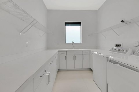 Купить виллу или дом в Бока-Ратон, Флорида 5 комнат, 451.69м2, № 2428482 - фото 28