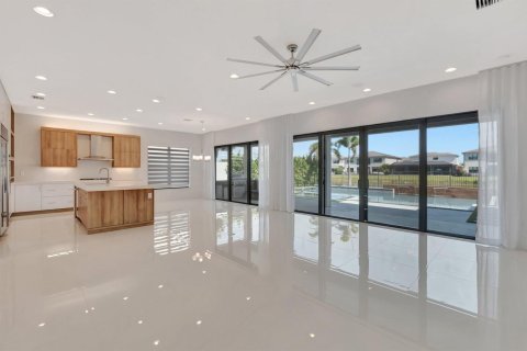 Купить виллу или дом в Бока-Ратон, Флорида 5 комнат, 451.69м2, № 2428482 - фото 9