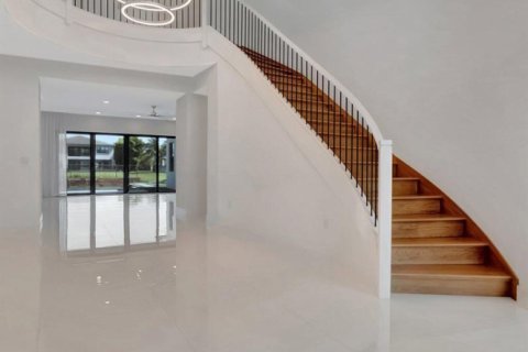 Купить виллу или дом в Бока-Ратон, Флорида 5 комнат, 451.69м2, № 2428482 - фото 8
