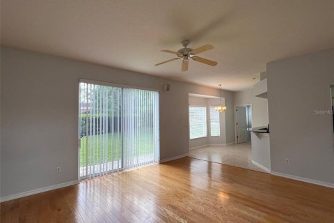 Villa ou maison à louer à Orlando, Floride: 3 chambres, 239.69 m2 № 2354390 - photo 5