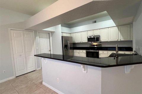 Villa ou maison à louer à Orlando, Floride: 3 chambres, 239.69 m2 № 2354390 - photo 8