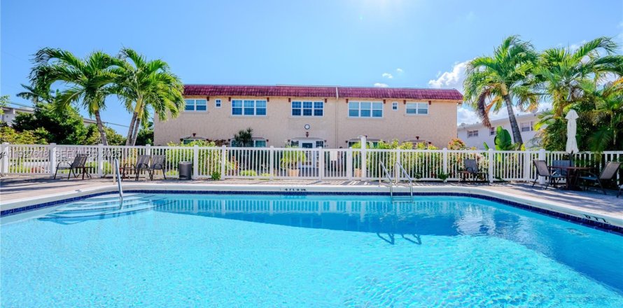 Condo à Pompano Beach, Floride, 2 chambres № 1988044