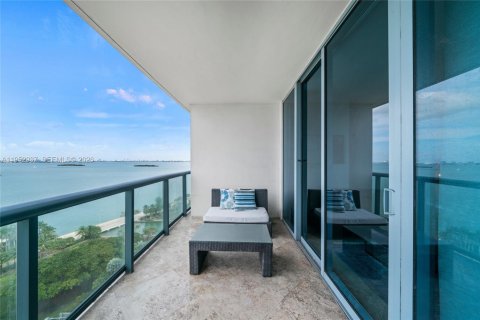 Condo in Miami, Florida, 2 bedrooms  № 2189446 - photo 18