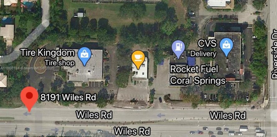 Commercial property in Coral Springs, Florida № 1752884