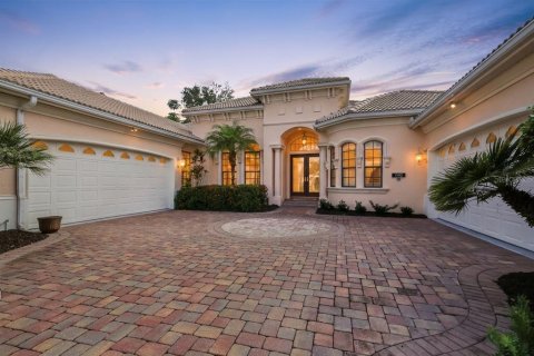 Villa ou maison à vendre à Lakewood Ranch, Floride: 4 chambres, 359.62 m2 № 2437277 - photo 2