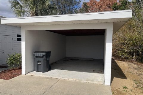 House in Avon Park, Florida 1 bedroom, 108.14 sq.m. № 2118618 - photo 17