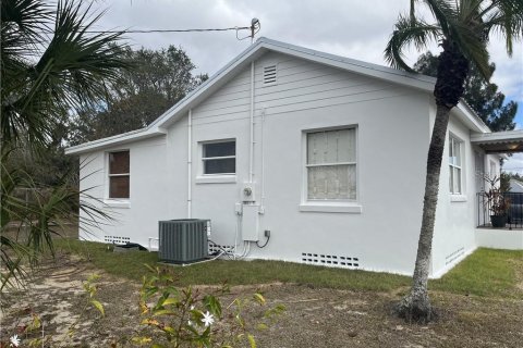 House in Avon Park, Florida 1 bedroom, 108.14 sq.m. № 2118618 - photo 18