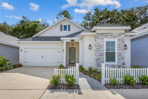 House in Newberry, Florida 3 bedrooms, 182.09 sq.m. № 1679967 - photo 1
