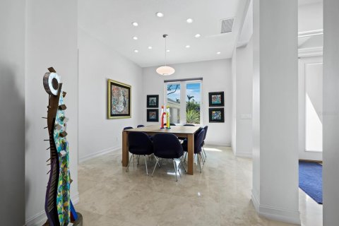 House in Sarasota, Florida 4 bedrooms, 278.43 sq.m. № 1526592 - photo 4