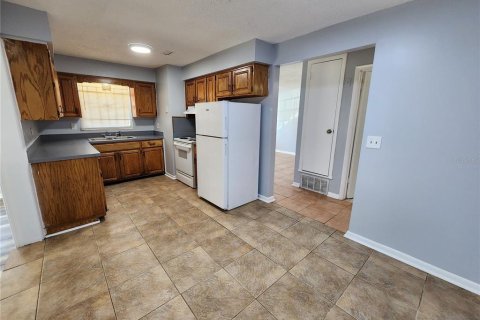 Снять в аренду виллу или дом в Джэксонвилл, Флорида 4 спальни, 103.49м2, № 1855498 - фото 2